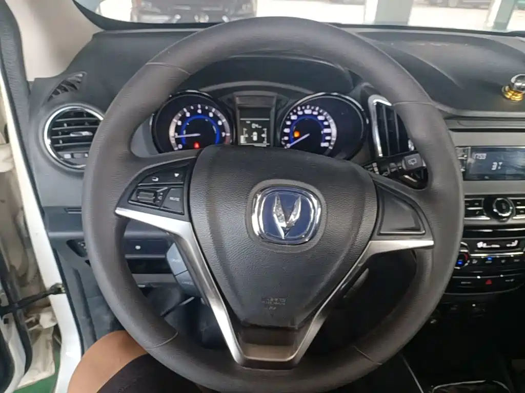 Changan CS15 — миниатюра 11