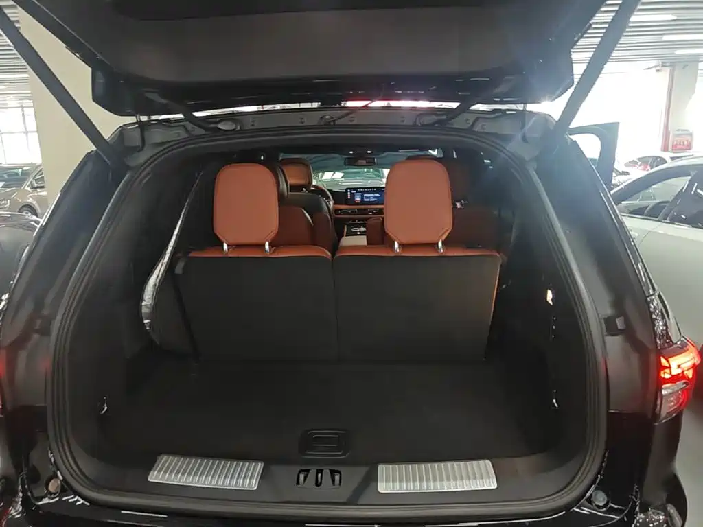 Lincoln Aviator — миниатюра 19