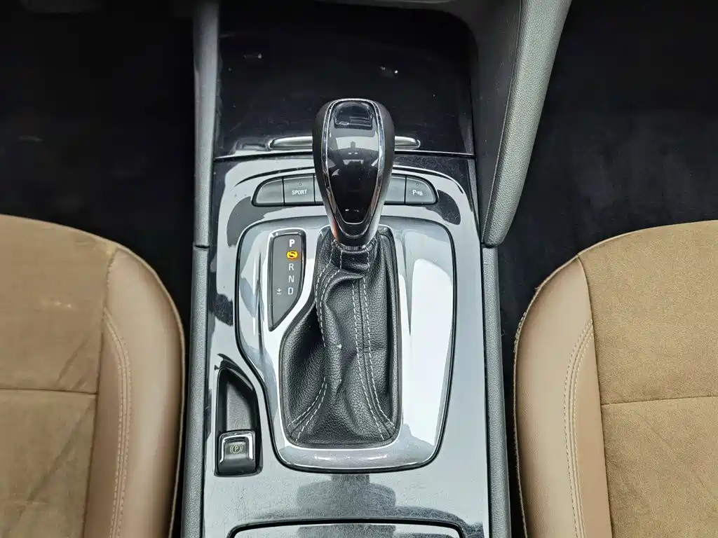Buick Regal — миниатюра 13