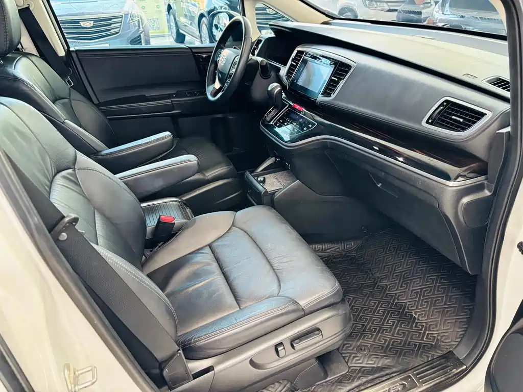 Honda Odyssey 2.4L Premium Edition, фото 14