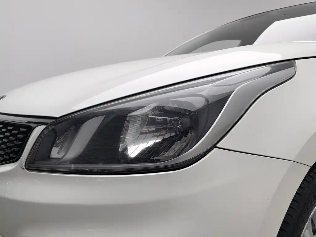 Kia K2 — миниатюра 7