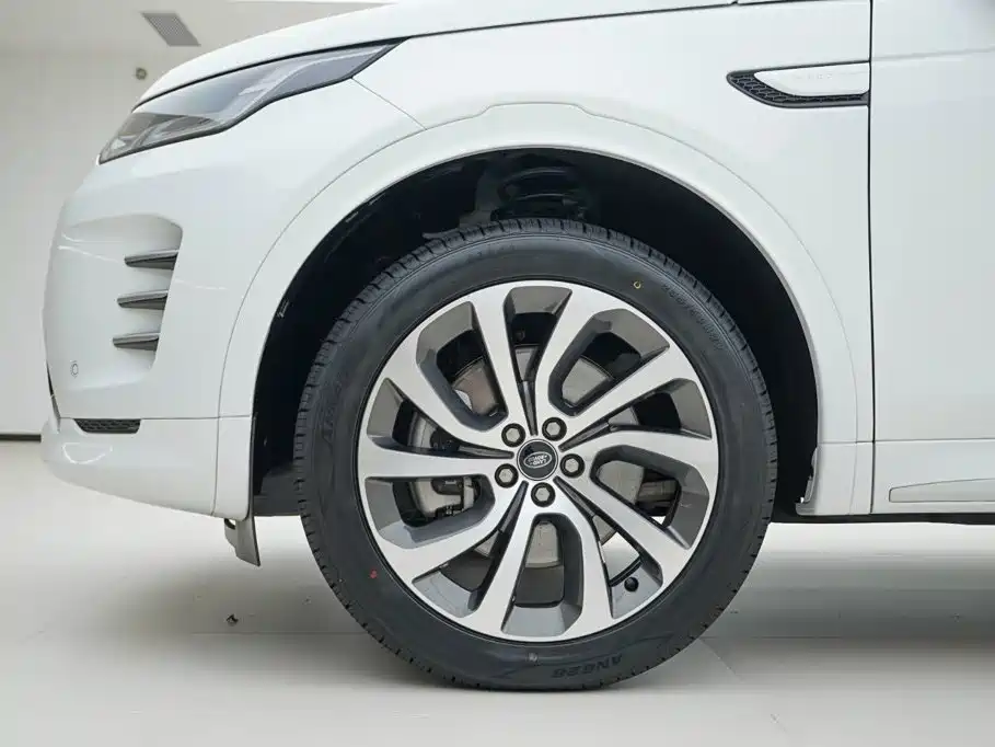 Land Rover Discovery Sport — миниатюра 14