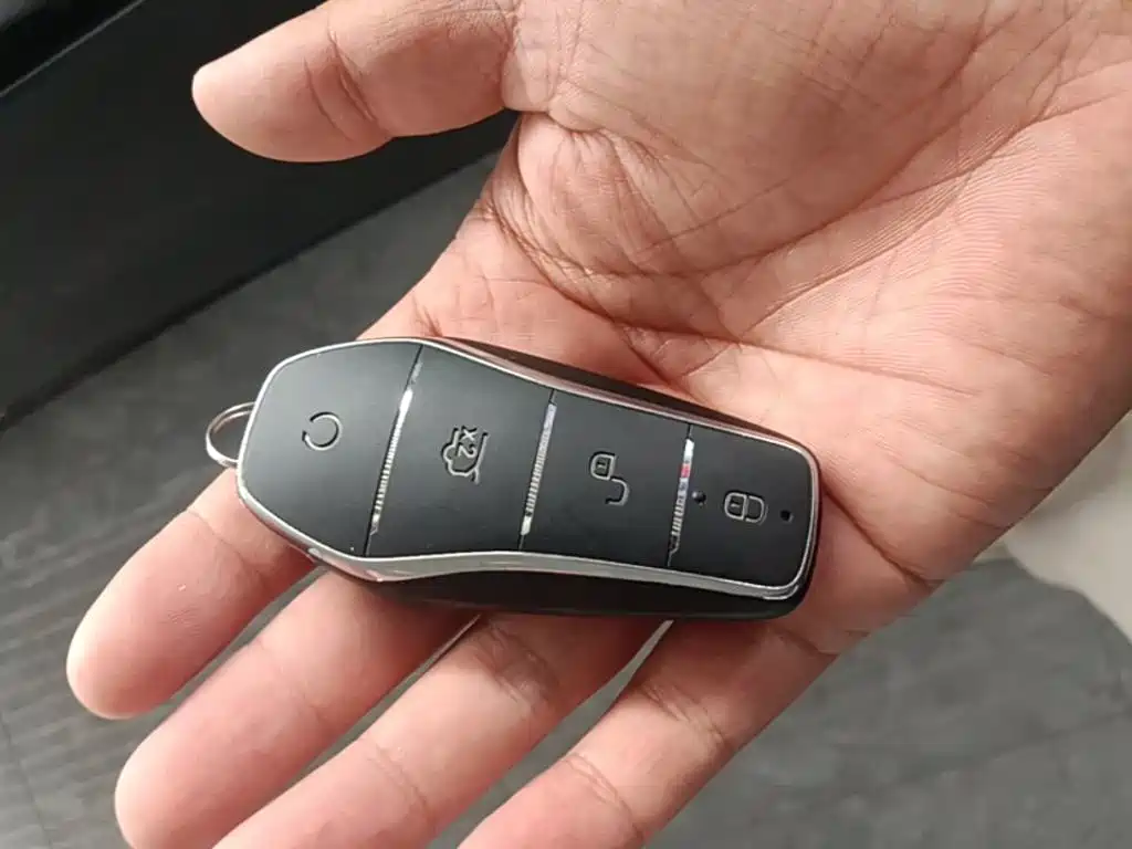BYD Han L — миниатюра 9