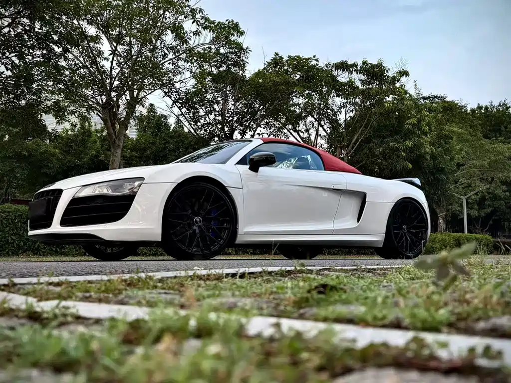 Audi R8 — миниатюра 3