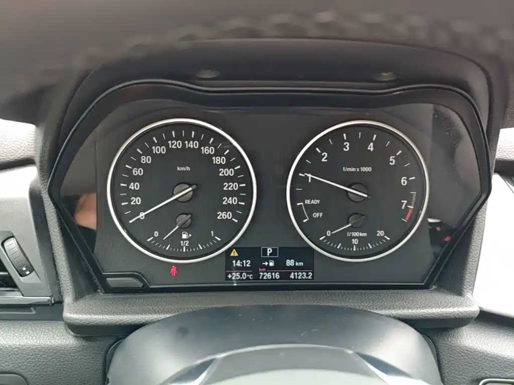 BMW 2 Series Active Tourer — миниатюра 12