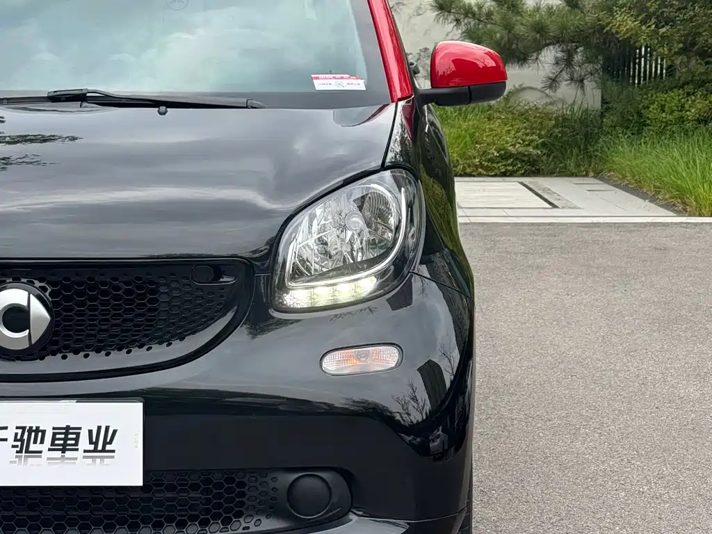 smart Smart Fortwo — миниатюра 3
