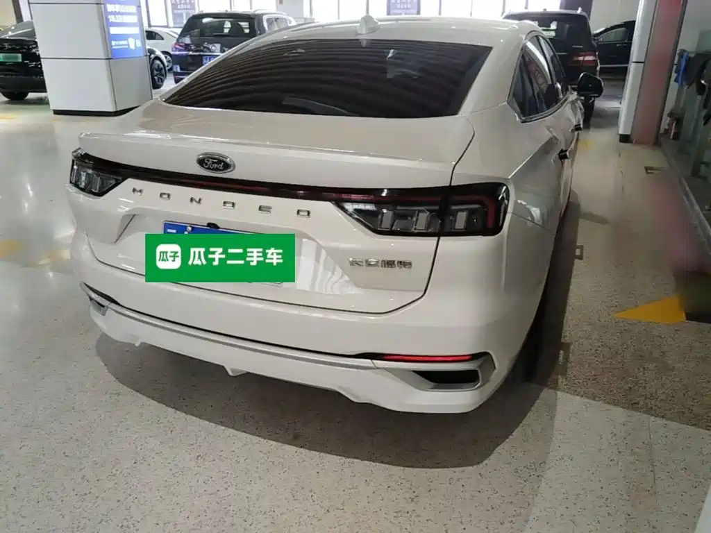 Ford Mondeo — миниатюра 7
