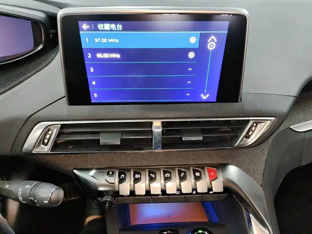 Peugeot 4008 — миниатюра 13
