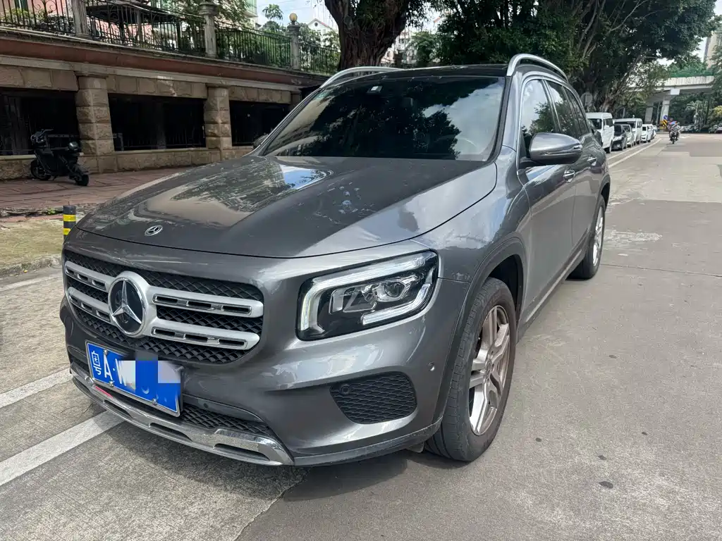 Купить Mercedes-Benz GLB