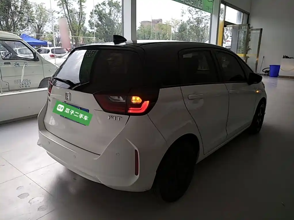 Honda Fit — миниатюра 7
