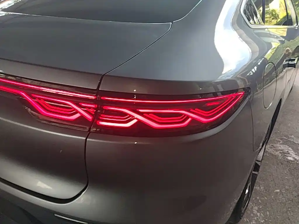 BYD Han — миниатюра 24