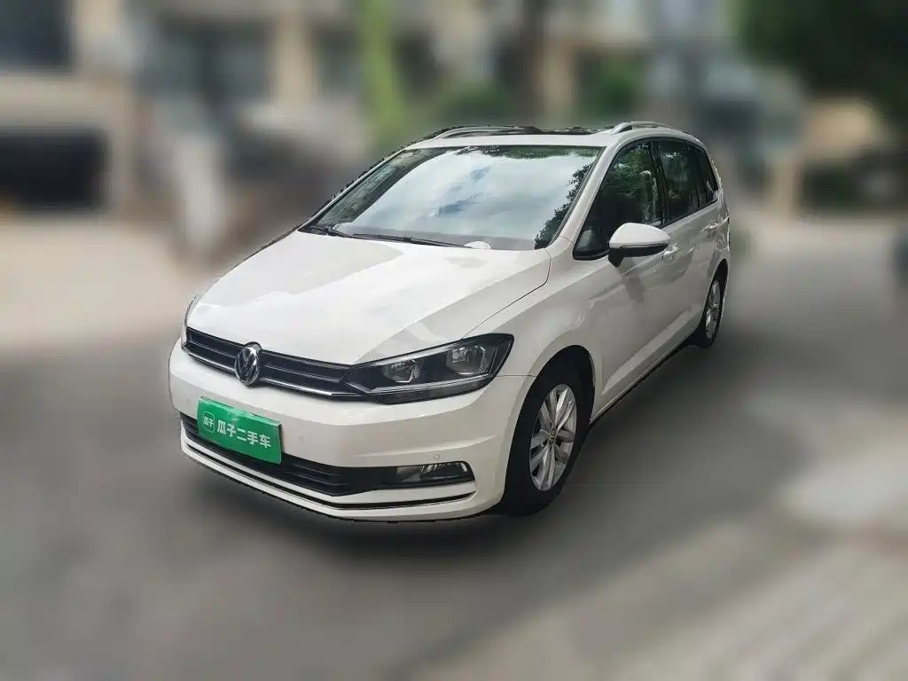 Volkswagen Touran — миниатюра 2