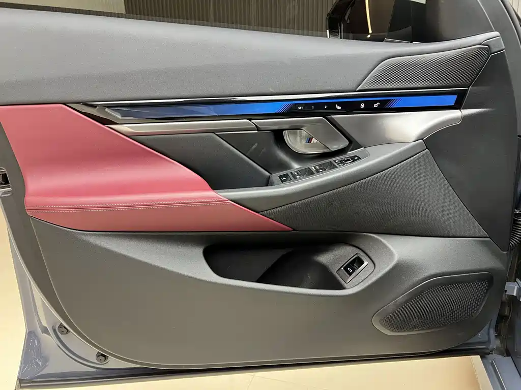 BMW i5 — миниатюра 16