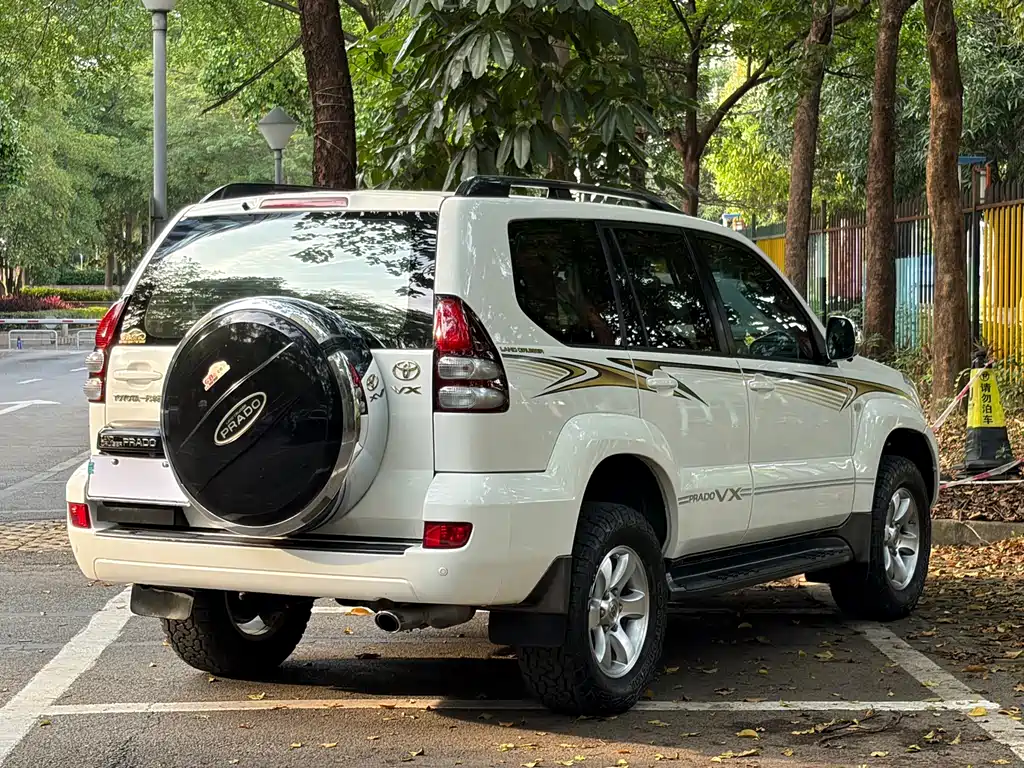 Toyota Land Cruiser Prado 2006 4.0L AT VX