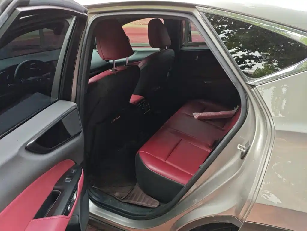 Lexus NX — миниатюра 6