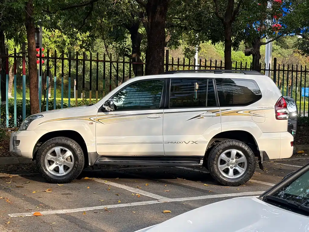 Toyota Land Cruiser Prado 2006 4.0L AT VX