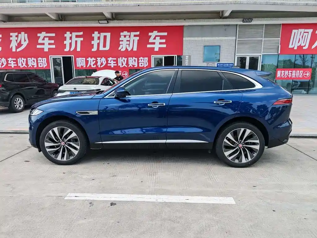 Jaguar F-PACE — миниатюра 3