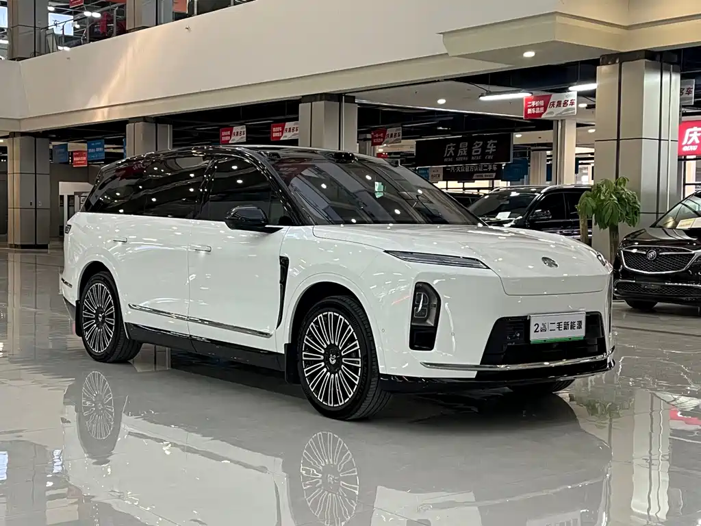 NIO ES8 2026 мест Executive Luxury