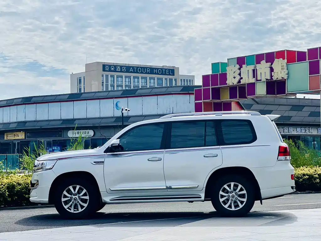 Toyota Land Cruiser 2020 4.6L
