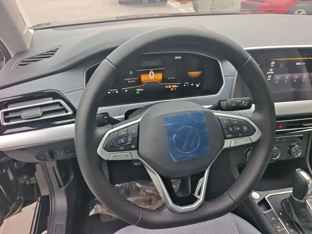 Volkswagen Lavida — миниатюра 9