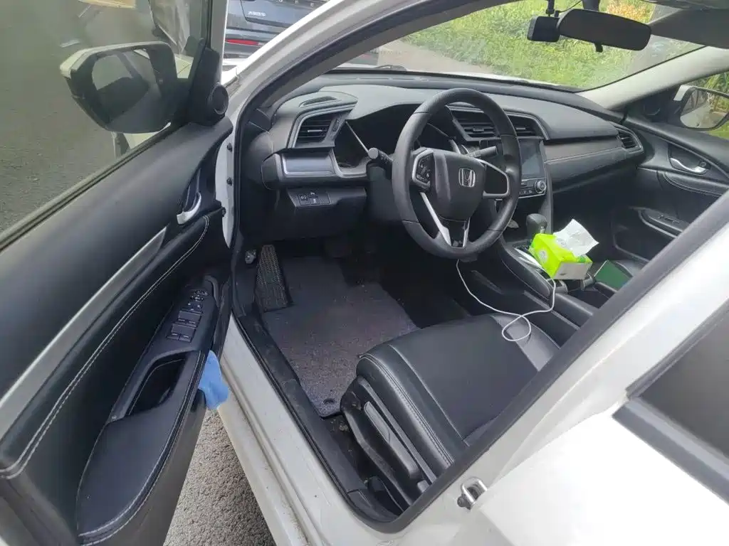 Honda Civic — миниатюра 13