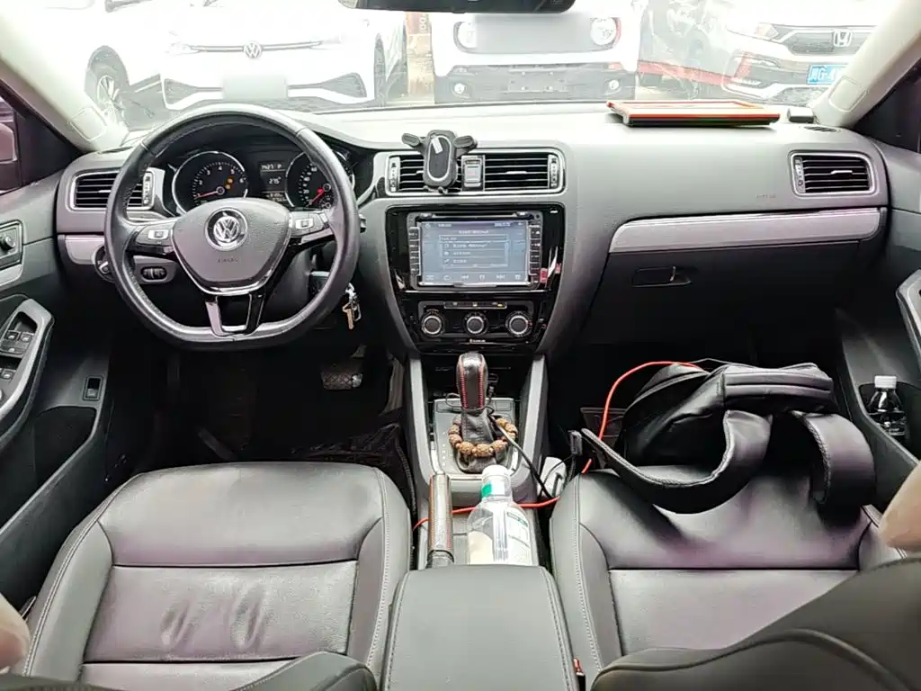 Volkswagen Sagitar — миниатюра 10
