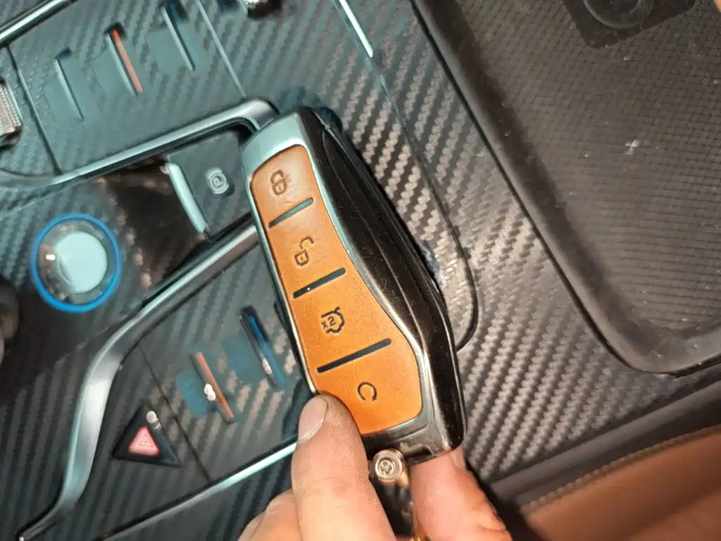 BYD Tang New Energy — миниатюра 9