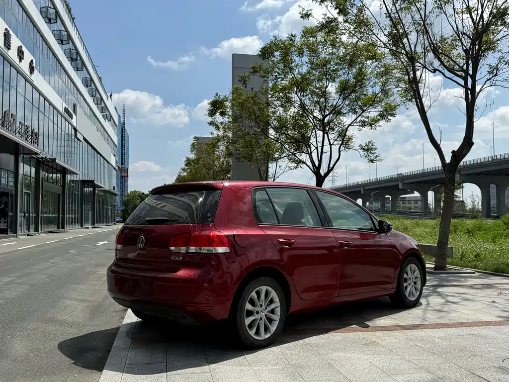 Volkswagen Golf — миниатюра 6
