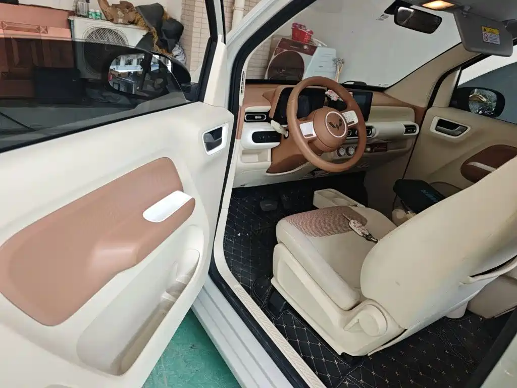 Wuling MINIEV — миниатюра 12