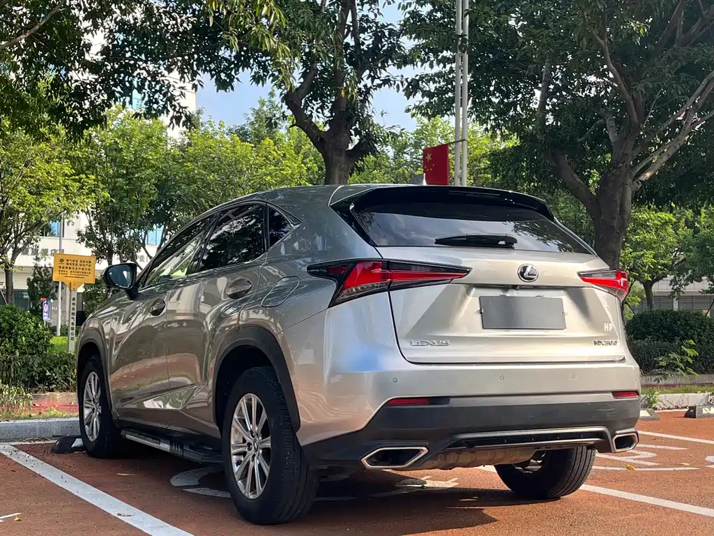Lexus NX — миниатюра 7