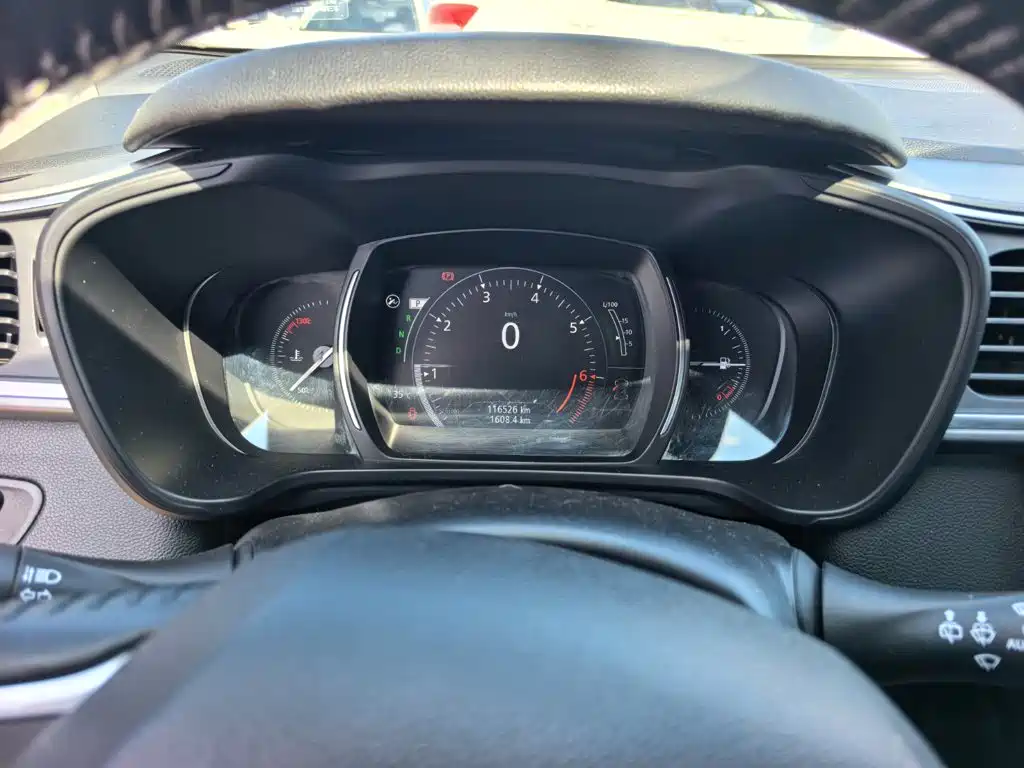 Renault Kadjar — миниатюра 11