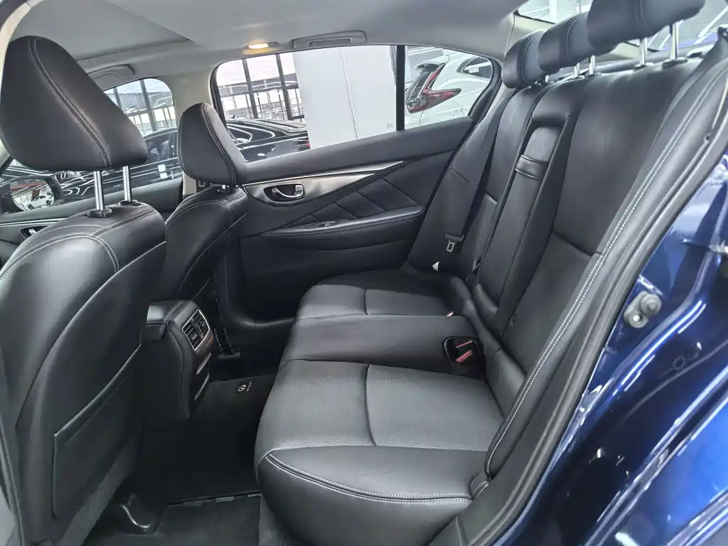 Infiniti Q50L — миниатюра 7