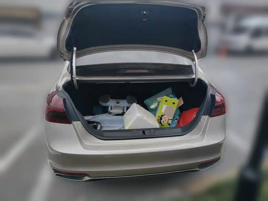 Geely Emgrand — миниатюра 16