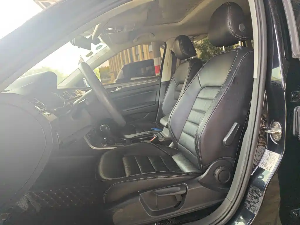 Volkswagen Passat — миниатюра 16