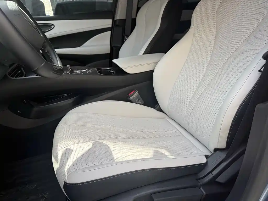 BYD Seal 05 DM-i — миниатюра 12