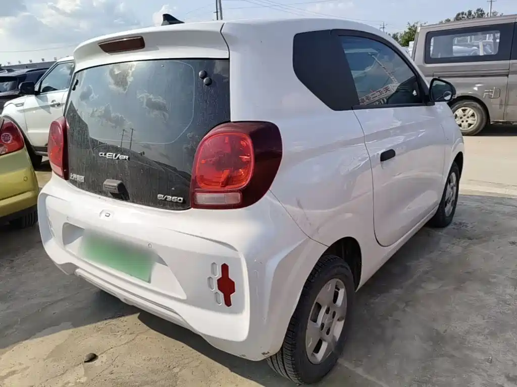 Roewe Clever — миниатюра 7