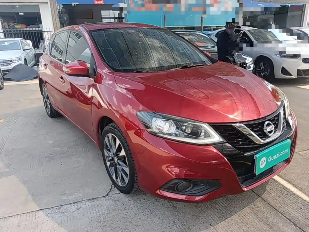 Nissan Tiida — миниатюра 4
