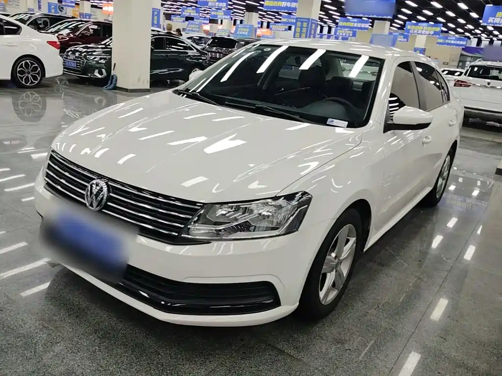 Volkswagen Lavida — миниатюра 2