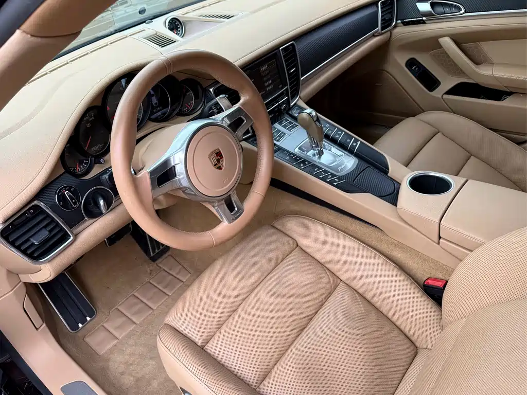Porsche Panamera — миниатюра 7