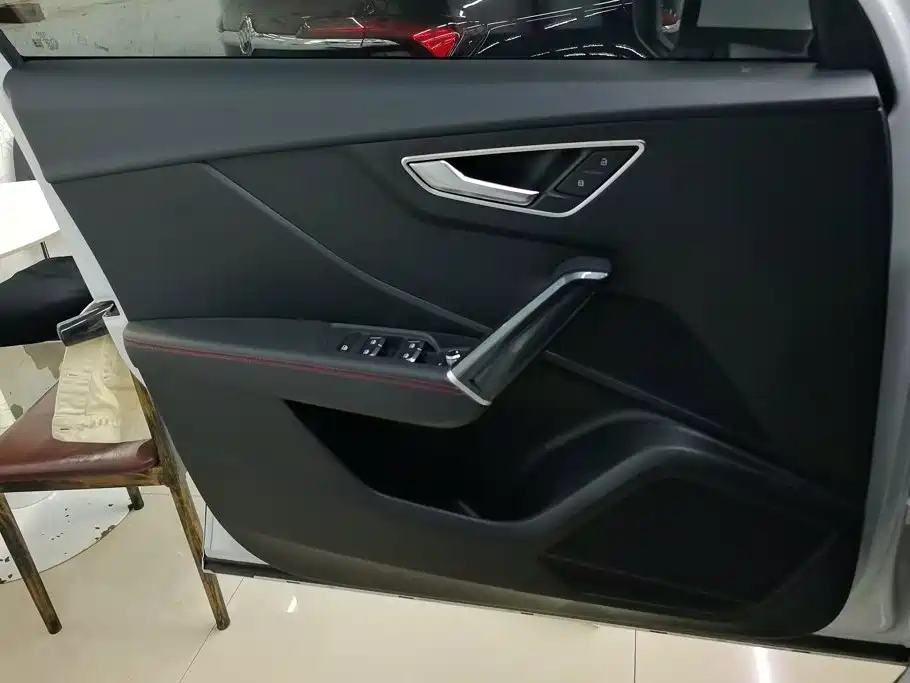 Audi Q2L — миниатюра 7