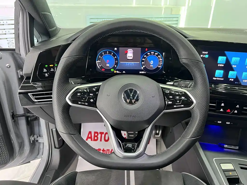 Volkswagen Golf — миниатюра 10