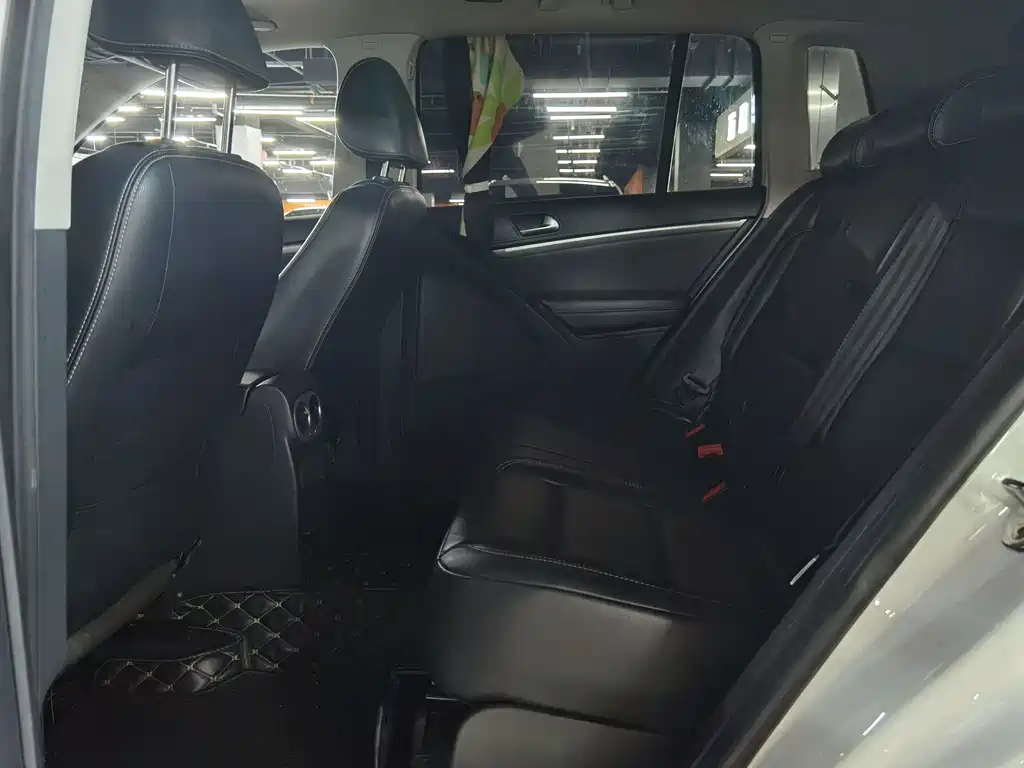 Volkswagen Tiguan — миниатюра 6