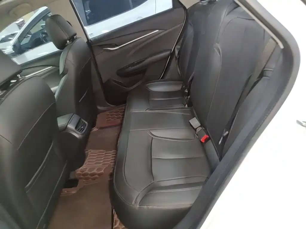 Buick Excelle — миниатюра 17