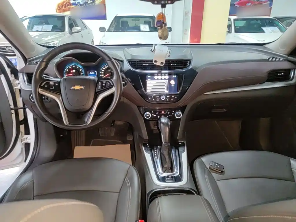 Chevrolet Malibu — миниатюра 10