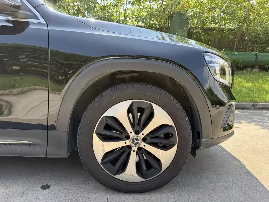 Mercedes-Benz GLB — миниатюра 7