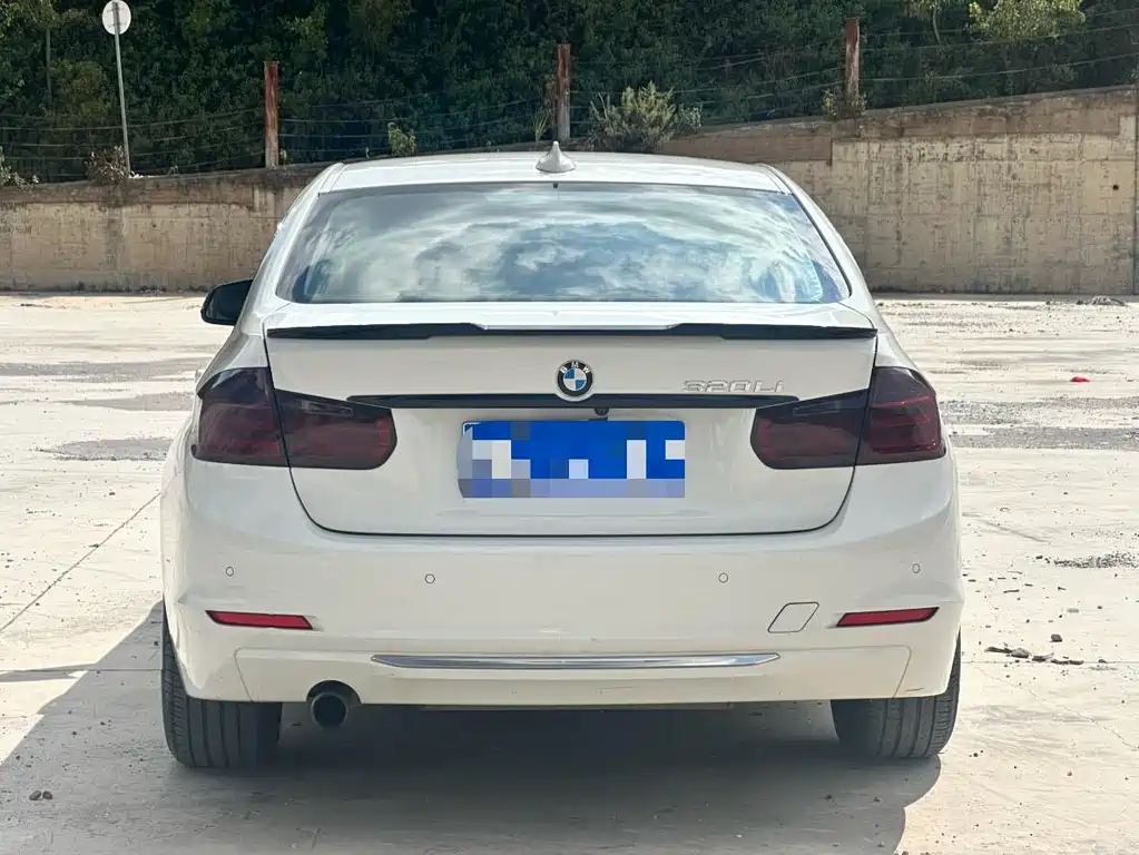 BMW 3 Series — миниатюра 4