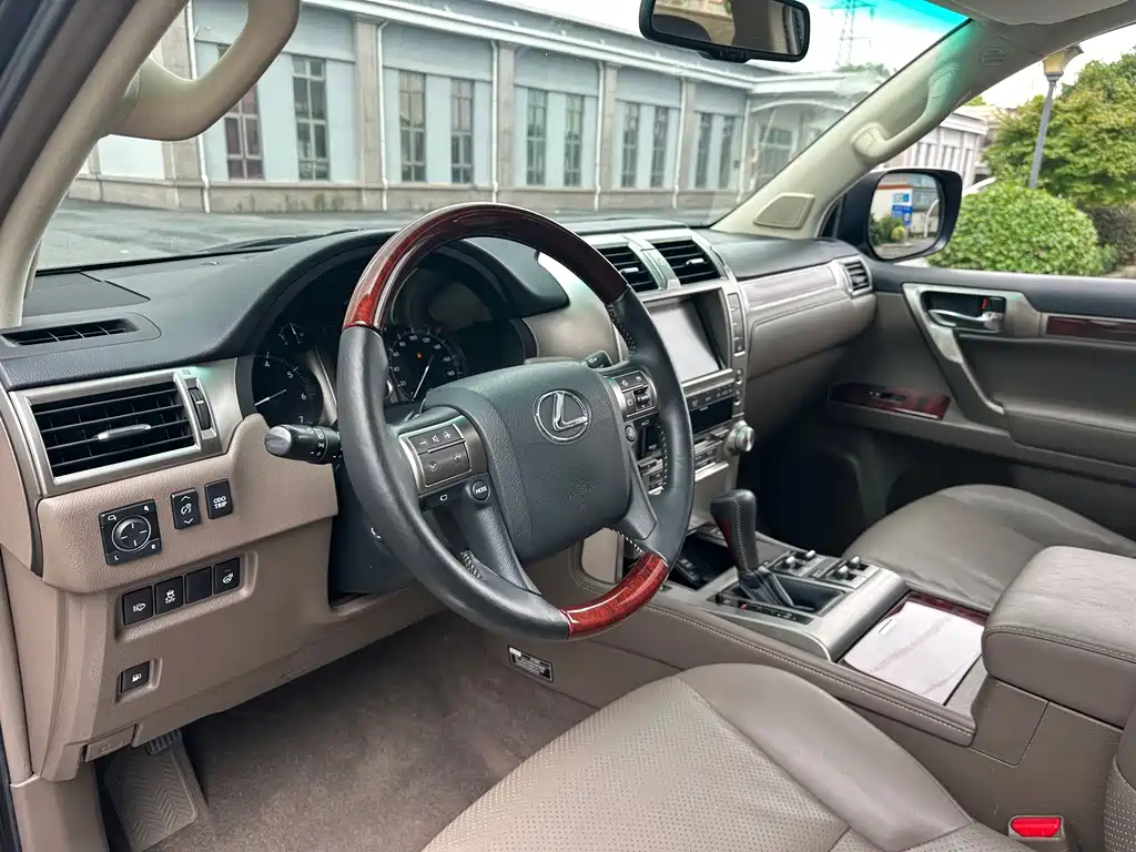 Lexus GX — миниатюра 17