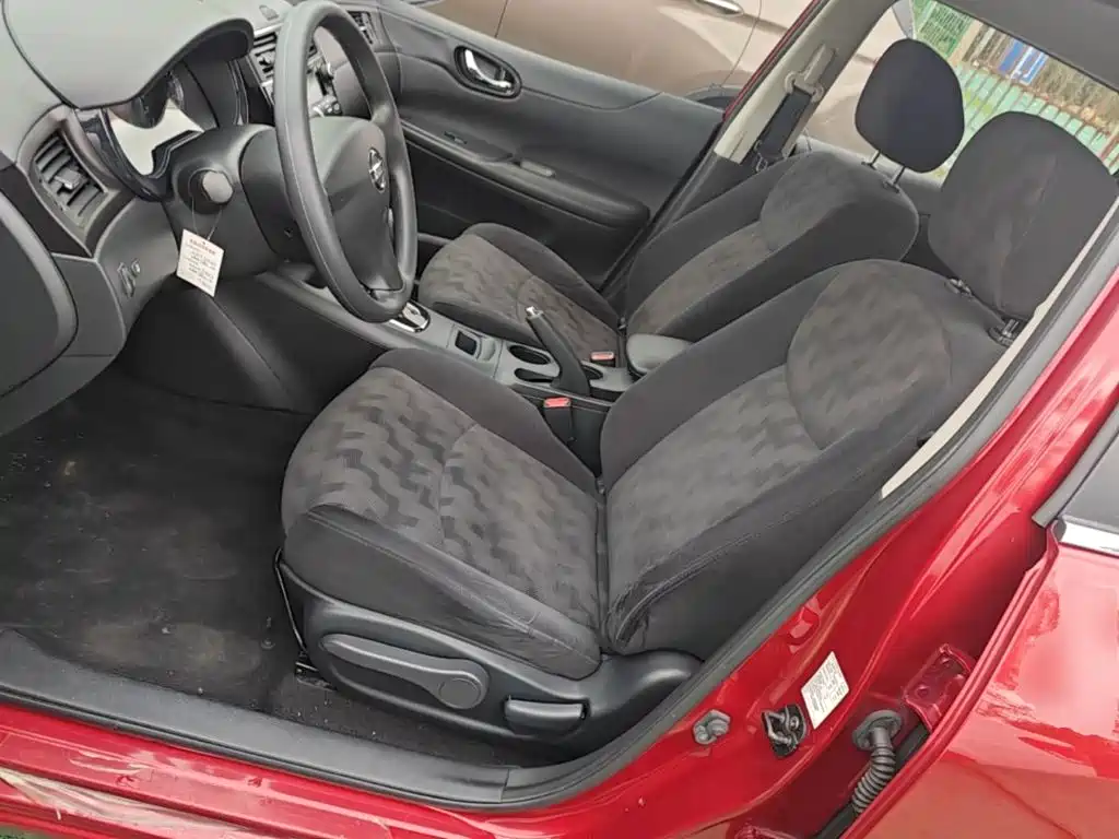 Nissan Tiida — миниатюра 15