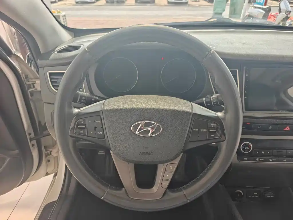 Hyundai Mistra — миниатюра 7