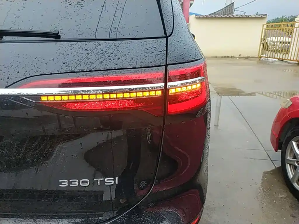 Volkswagen Viloran 2023 330TSI